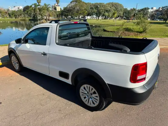 VOLKSWAGEN-SAVEIRO-2023