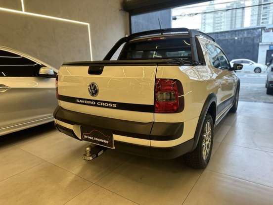 VOLKSWAGEN-SAVEIRO-2016