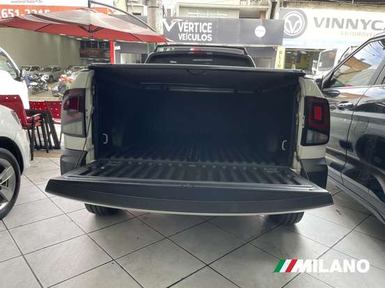 VOLKSWAGEN-SAVEIRO-2023