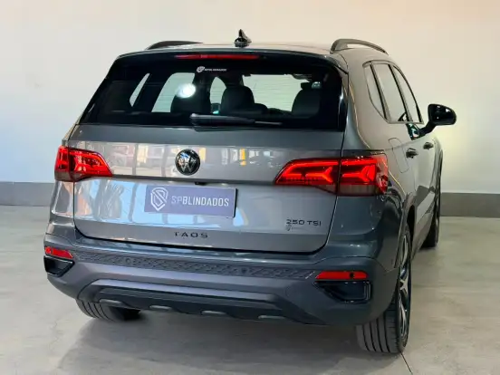VOLKSWAGEN-TAOS-1.4 250 TSI TOTAL FLEX HIGHLINE AUTOMÁTICO VOLKSWAGEN-TAOS-2023