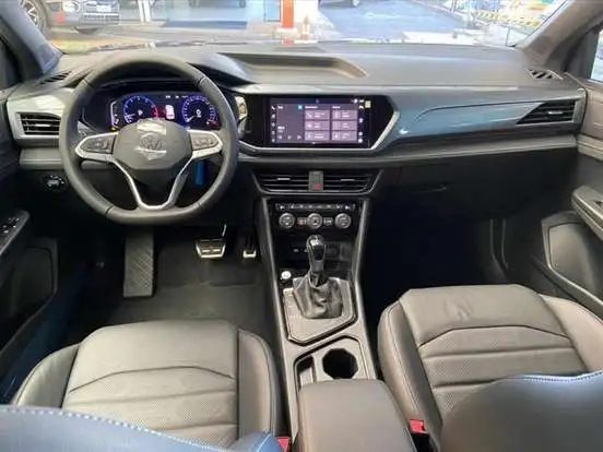 VOLKSWAGEN-TAOS-2026