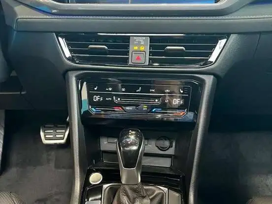 VOLKSWAGEN-TAOS-2026