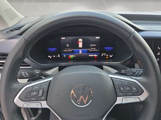 VOLKSWAGEN-TAOS-2023