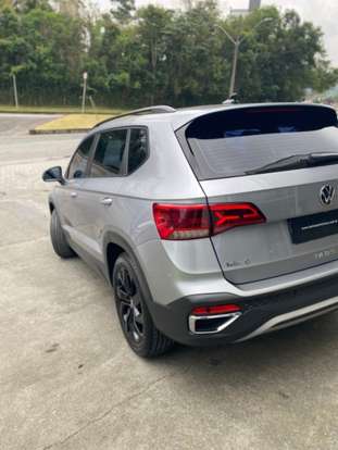 VOLKSWAGEN-TAOS-2021