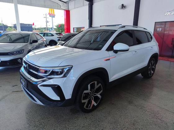VOLKSWAGEN TAOS 1.4 250 TSI TOTAL FLEX HIGHLINE AUTOMÁTICO