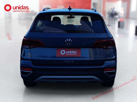 VOLKSWAGEN-TAOS-2023