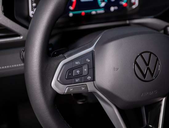 VOLKSWAGEN-TAOS-1.4 250 TSI TOTAL FLEX HIGHLINE AUTOMÁTICO VOLKSWAGEN-TAOS-2025