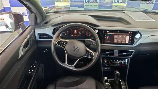 VOLKSWAGEN-TAOS-2023