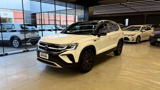 VOLKSWAGEN-TAOS-2022