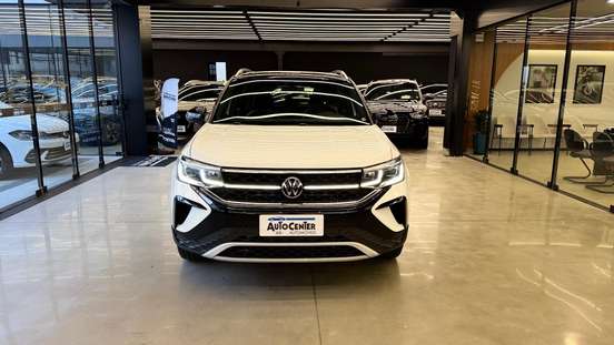 VOLKSWAGEN-TAOS-2022