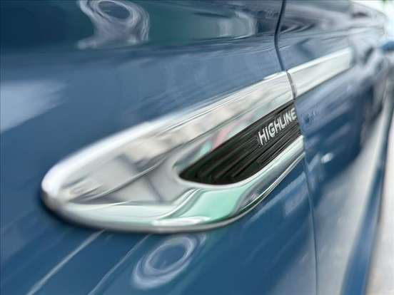 VOLKSWAGEN-TAOS-2026