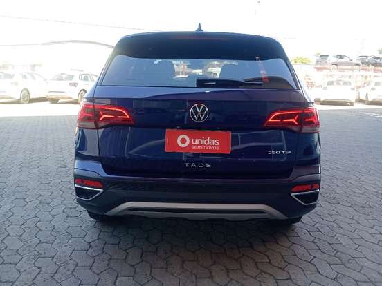 VOLKSWAGEN-TAOS-2023