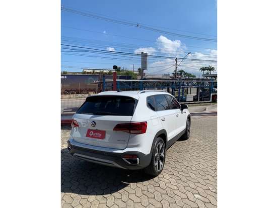 VOLKSWAGEN-TAOS-1.4 250 TSI TOTAL FLEX HIGHLINE AUTOMÁTICO VOLKSWAGEN-TAOS-2025