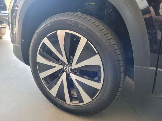 VOLKSWAGEN-TAOS-1.4 250 TSI TOTAL FLEX HIGHLINE AUTOMÁTICO VOLKSWAGEN-TAOS-2021