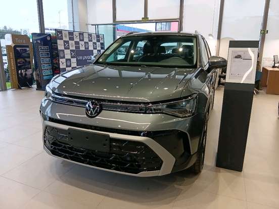 VOLKSWAGEN-TAOS-2026