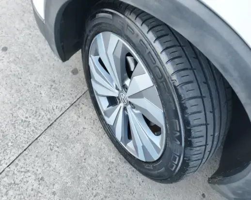 VOLKSWAGEN-T-CROSS-2020