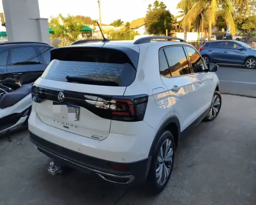 VOLKSWAGEN-T-CROSS-2020