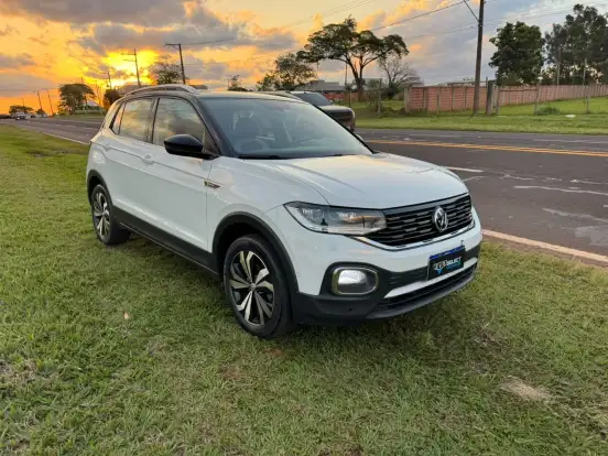 VOLKSWAGEN-T-CROSS-2019