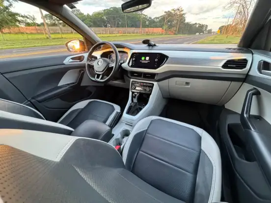 VOLKSWAGEN-T-CROSS-2019