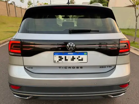 VOLKSWAGEN-T-CROSS-1.4 250 TSI TOTAL FLEX HIGHLINE AUTOMÁTICO VOLKSWAGEN-T-CROSS-2023