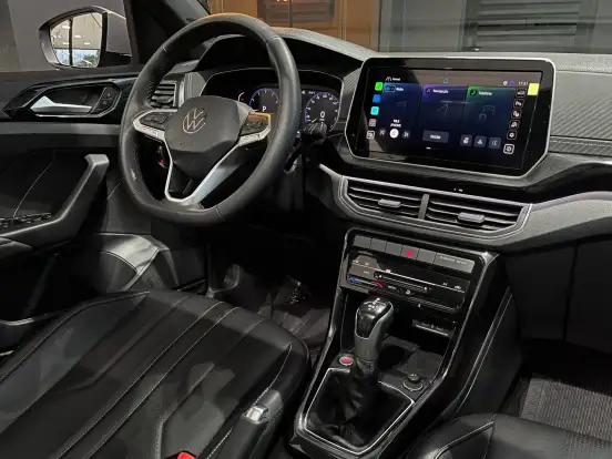 VOLKSWAGEN-T-CROSS-2025