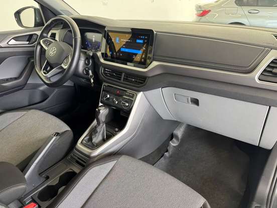 VOLKSWAGEN-T-CROSS-1.0 200 TSI TOTAL FLEX AUTOMÁTICO VOLKSWAGEN-T-CROSS-2024