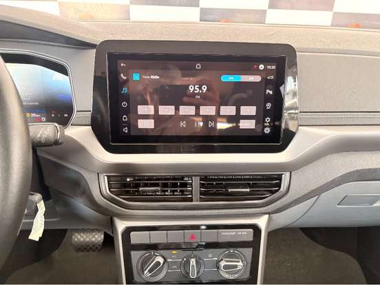 VOLKSWAGEN-T-CROSS-2024