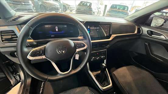 VOLKSWAGEN-T-CROSS-2025