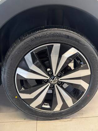VOLKSWAGEN T-CROSS 1.0 200 TSI TOTAL FLEX AUTOMÁTICO