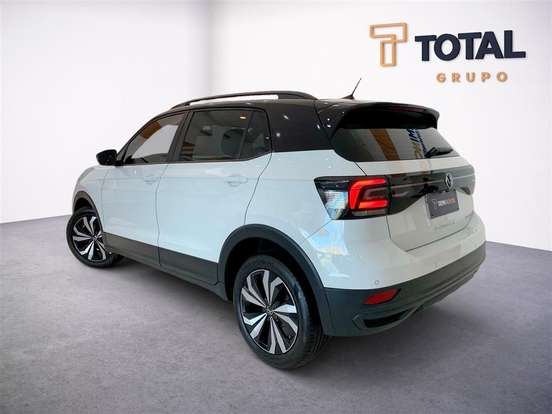 VOLKSWAGEN-T-CROSS-1.0 200 TSI TOTAL FLEX AUTOMÁTICO VOLKSWAGEN-T-CROSS-2022