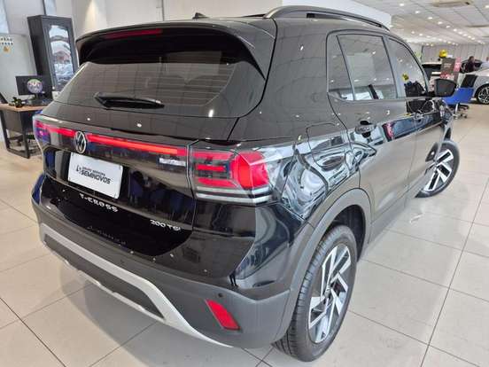 VOLKSWAGEN-T-CROSS-2024