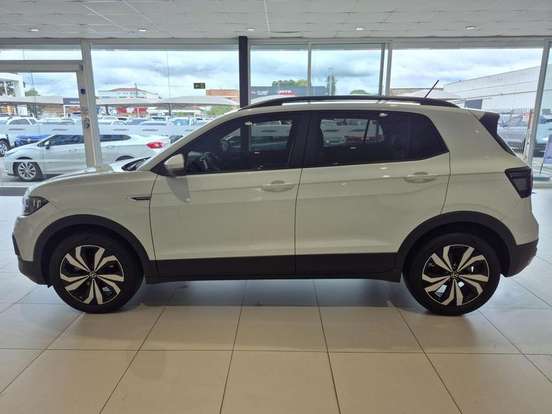 VOLKSWAGEN-T-CROSS-1.0 200 TSI TOTAL FLEX COMFORTLINE AUTOMÁTICO VOLKSWAGEN-T-CROSS-2023