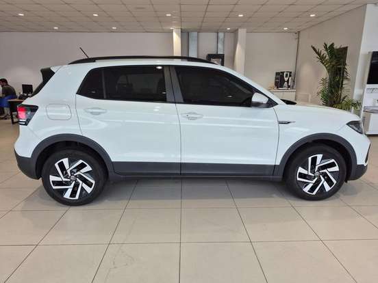 VOLKSWAGEN-T-CROSS-1.0 200 TSI TOTAL FLEX COMFORTLINE AUTOMÁTICO VOLKSWAGEN-T-CROSS-2025