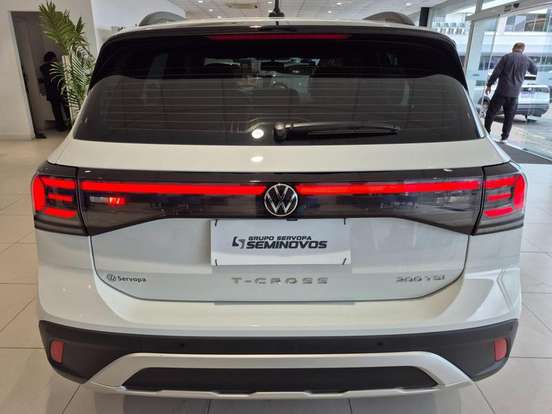 VOLKSWAGEN-T-CROSS-2025