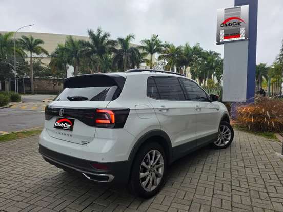 VOLKSWAGEN-T-CROSS-2019