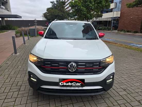 VOLKSWAGEN-T-CROSS-2019
