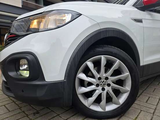 VOLKSWAGEN-T-CROSS-2019
