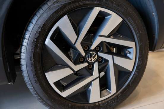 VOLKSWAGEN-T-CROSS-2024