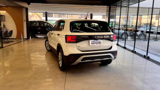 VOLKSWAGEN-T-CROSS-2025
