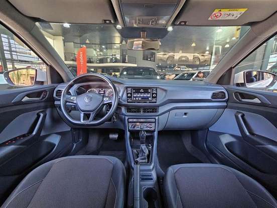 VOLKSWAGEN-T-CROSS-2023