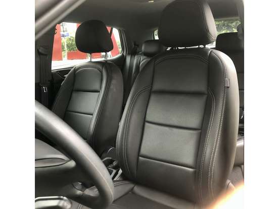 VOLKSWAGEN-T-CROSS-2023