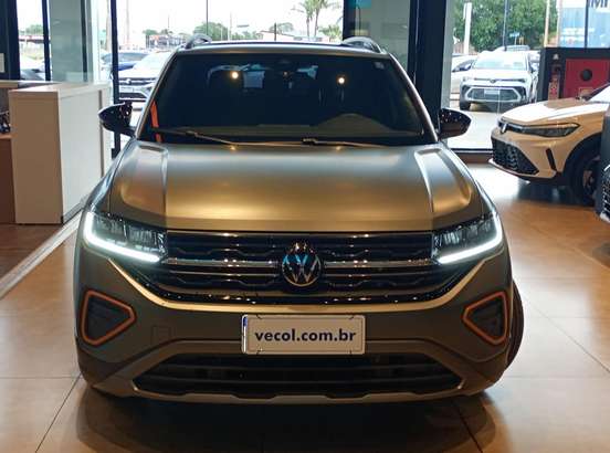 VOLKSWAGEN-T-CROSS-2025