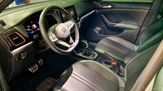 VOLKSWAGEN-T-CROSS-2025