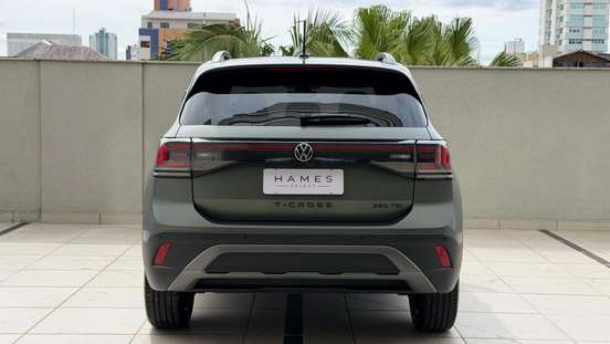 VOLKSWAGEN-T-CROSS-2025