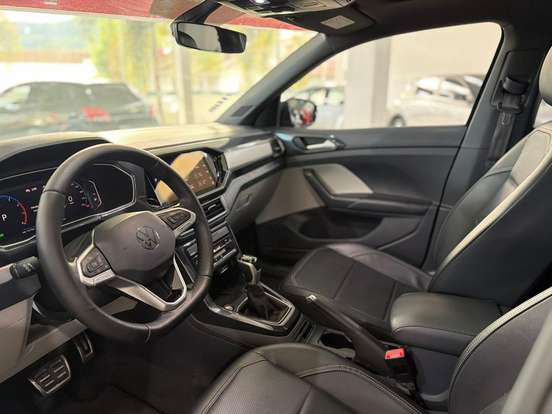 VOLKSWAGEN-T-CROSS-2023