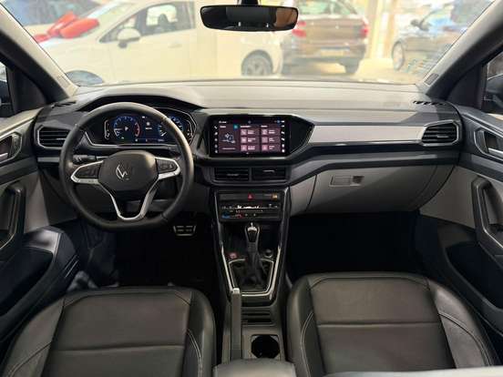 VOLKSWAGEN-T-CROSS-2023