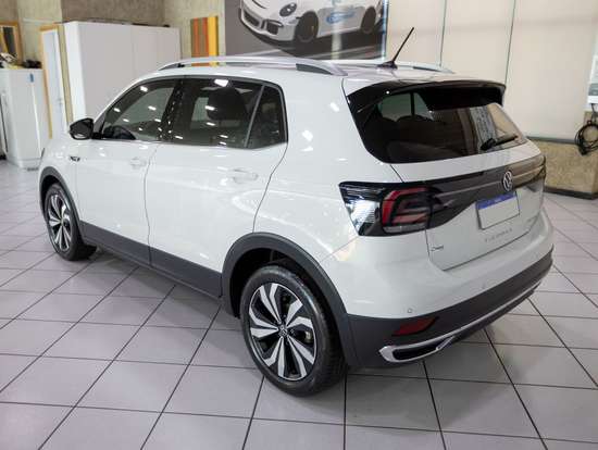 VOLKSWAGEN-T-CROSS-2023