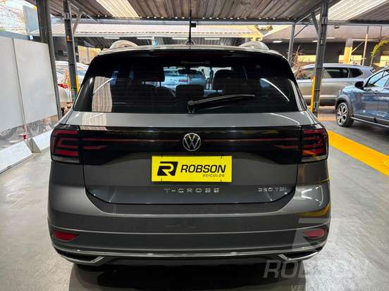 VOLKSWAGEN-T-CROSS-2024