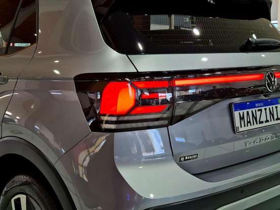 VOLKSWAGEN-T-CROSS-2025