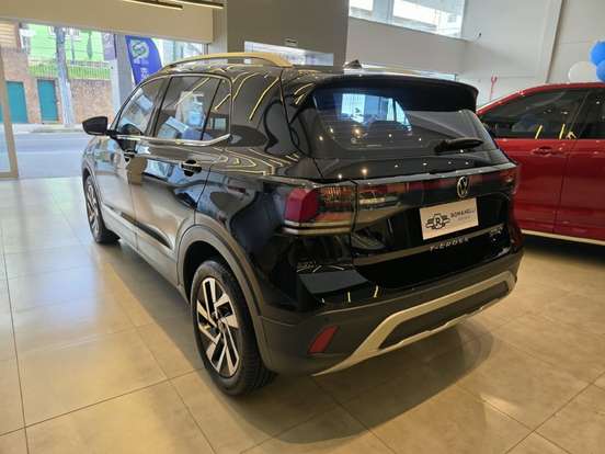 VOLKSWAGEN-T-CROSS-2024